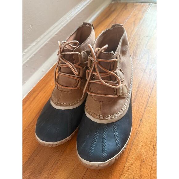SOREL Women's Out N About Leather Duck Boots size 8.5 - Picture 3 of 13